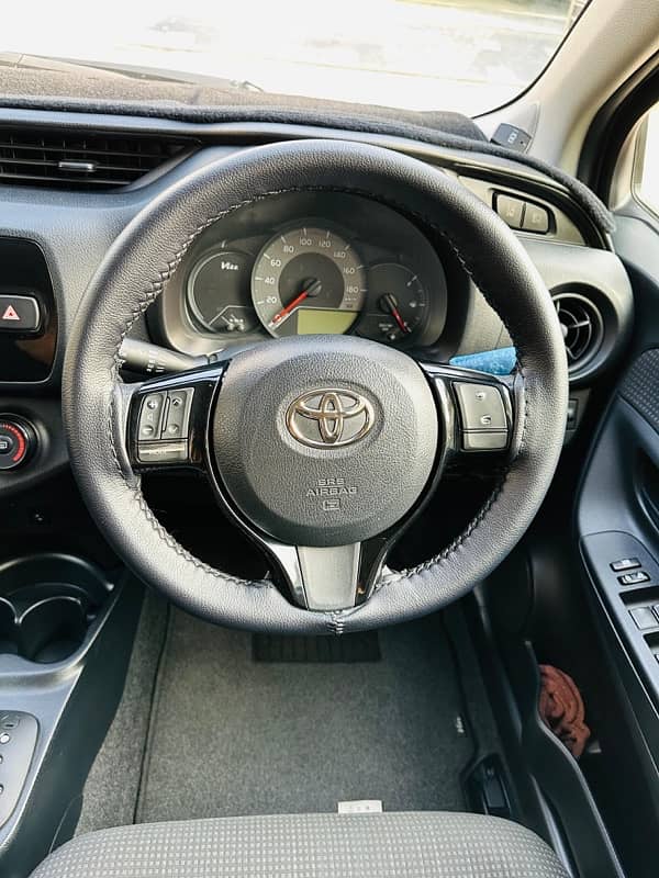 Toyota Vitz 2018 7