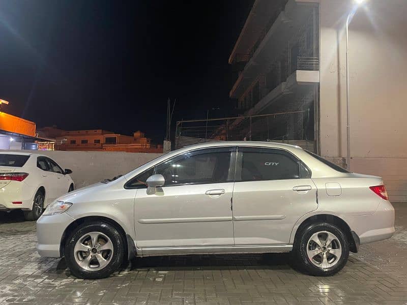 Honda City IDSI 2005 5