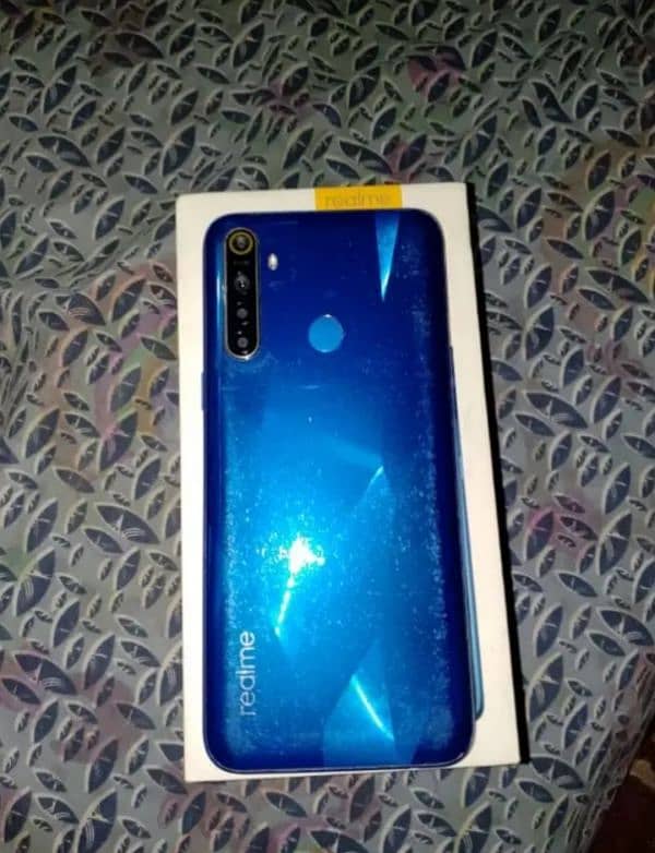 Realme 5i 0