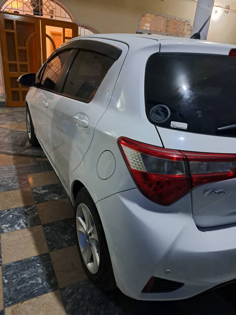 Toyota Vitz 2018 LED Lights Excellent Condition 7