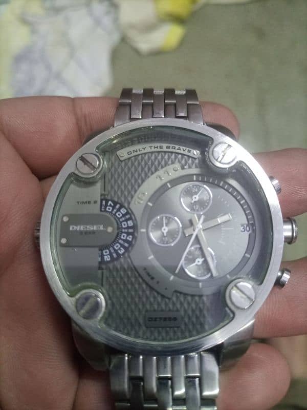 I sell 100% original diesel watch in 10 by 10 condition 0