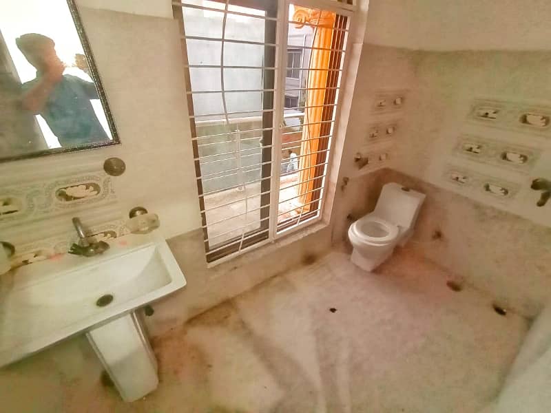 5 MARLA SPANISH HOUSE FOR SALE IN DHA 19