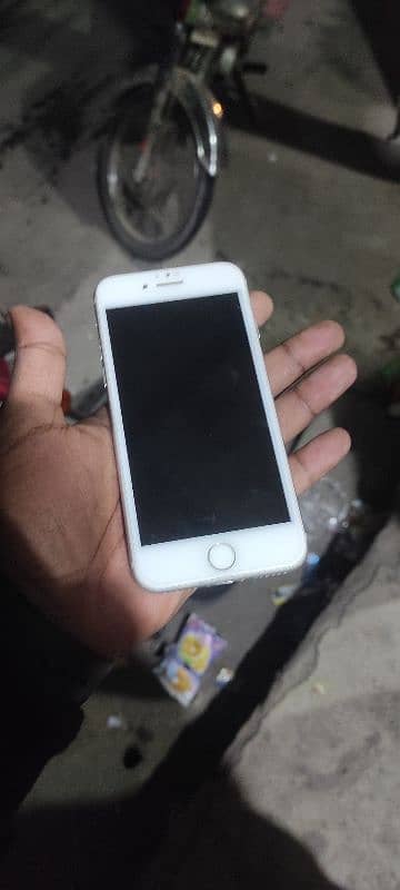 Iphone 7 32GB PTA Approved 1