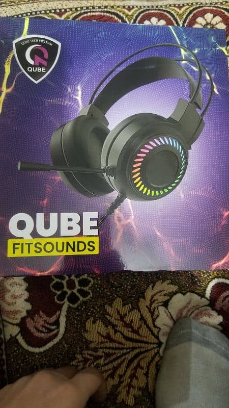 Qube fitsound headphone 6