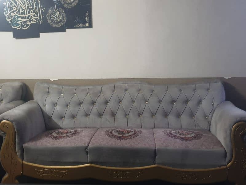 7 SETTER NEW SOFA ON BIG DISCOUNT 2