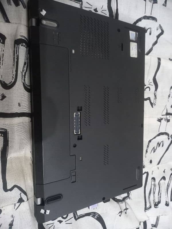 lenovo think pad laptop T470p 3