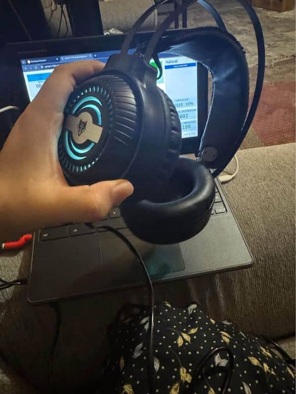 gaming headset with rgb 0