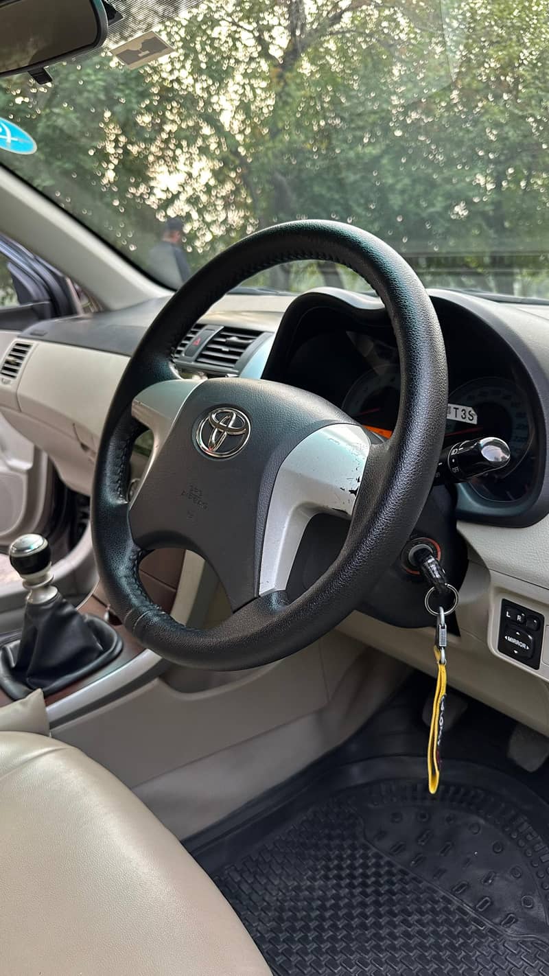 Toyota Corolla Altis 2012 4