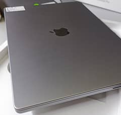 MacBook Pro 16" M2 Max Ram 96 GB SSD 1 TB Excellent Condition