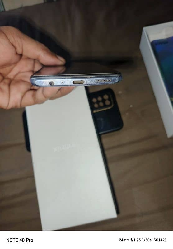 infinix note 10 pro 8,256 1