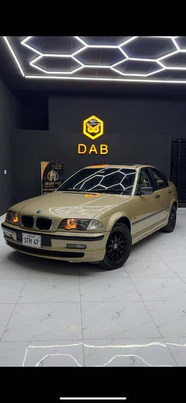 BMW E46 318i 2000 0