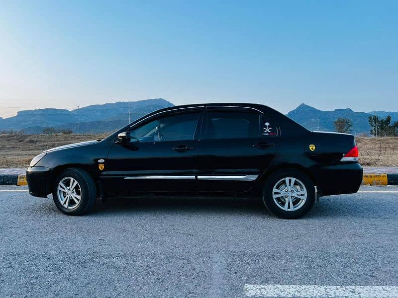 Mitsubishi Lancer 2005 6