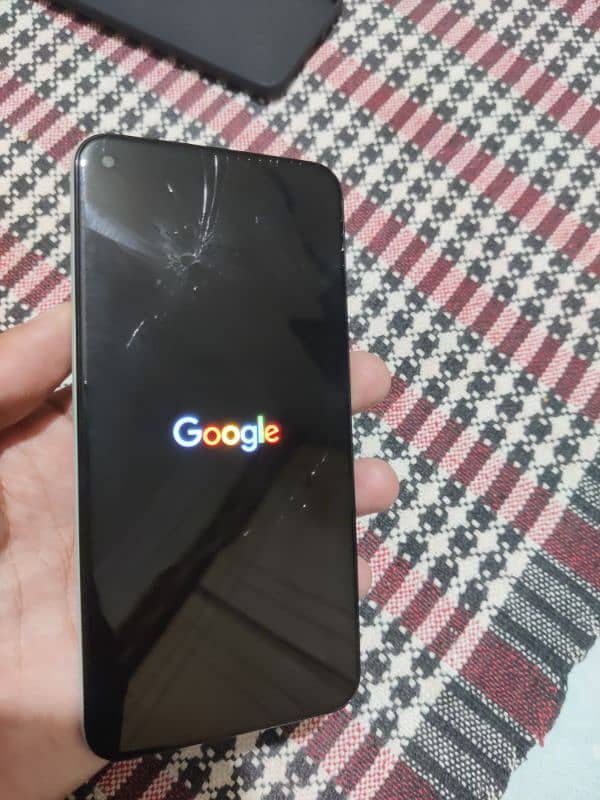 Google Pixel 5 8/128 GB Sim LCD Glass Break Sim time available 11