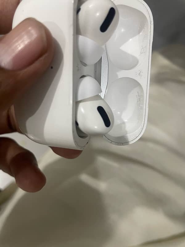 Air pods pro 1st Generation 4