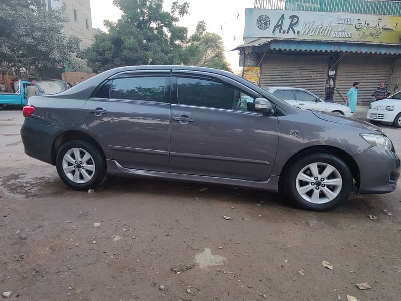 Toyota Corolla Altis 2010 8