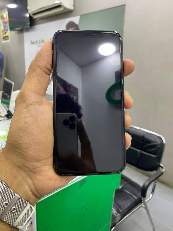 Iphone 11 pro max 8