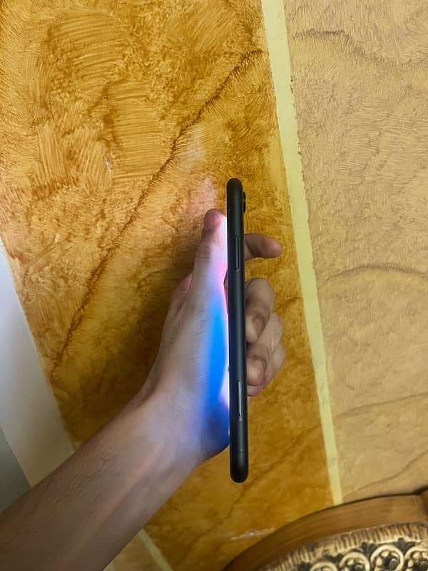 iphone xr 64gb factory unlock 4