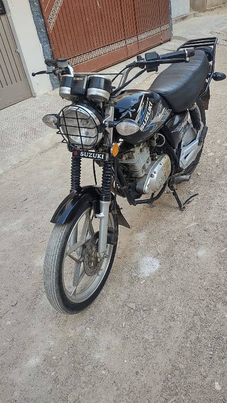 Suzuki GS SE 150 Model 2021 October Karachi number 2