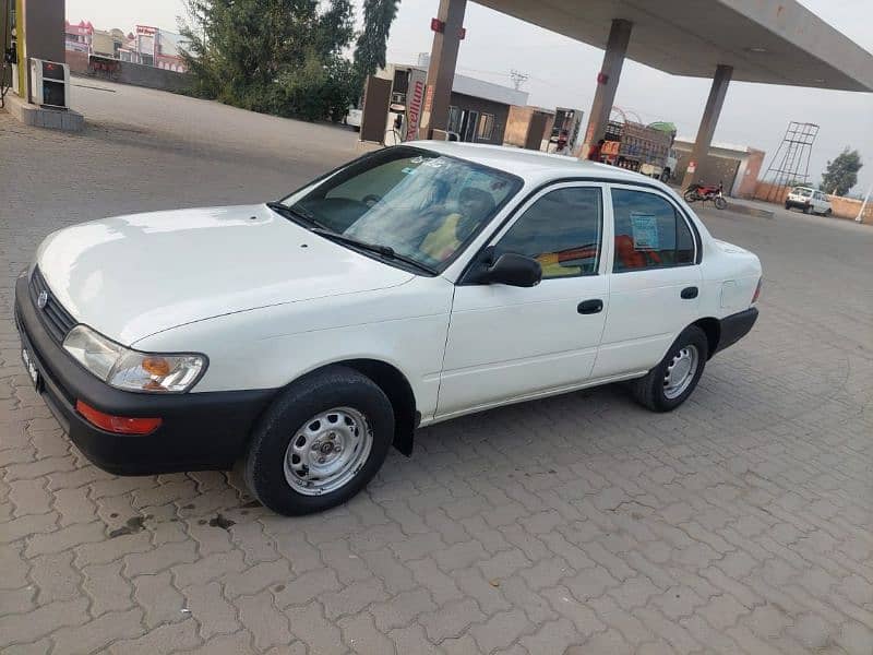 Toyota Corolla XE 2001 7