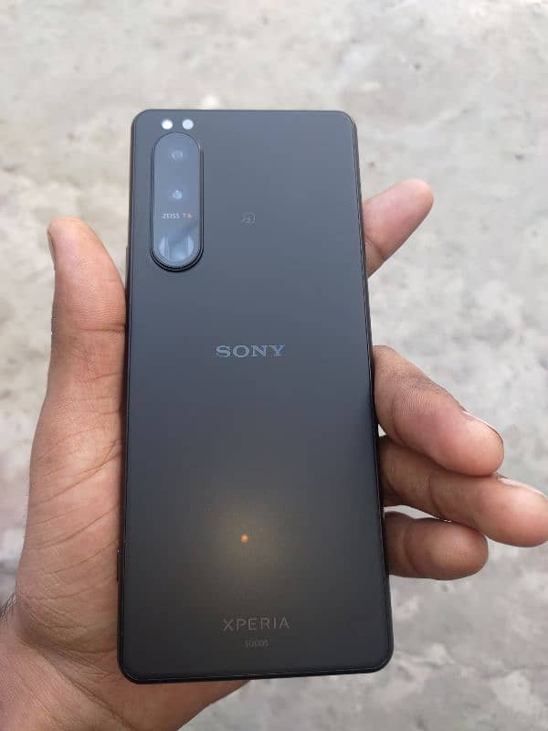 Sony Xperia 5 III  all read 6