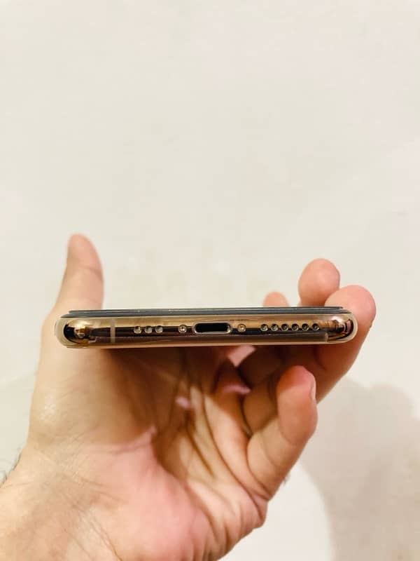 IPhone xs dual pta approved 256gb gold color 3