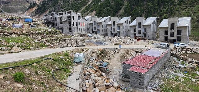 10 Marla Residential Plot In Saiful Muluk Road Is Best Option 2