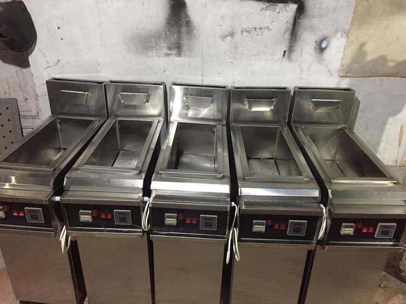 Working prep tables fryer Panini grill proofer pizza oven commercial 3