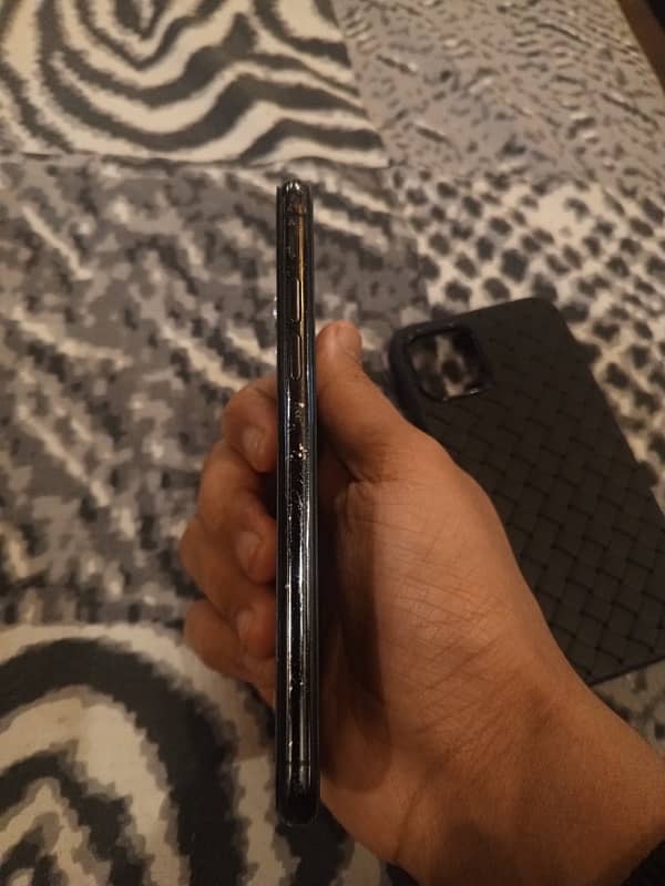 iPhone x 256 urgent sale need cash only serious buyer’s message 7