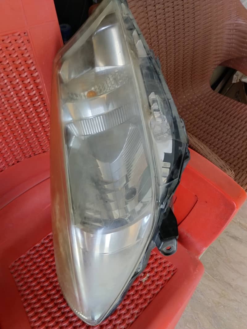 Vitz 2013 Headlight Left side (Driver side) 3