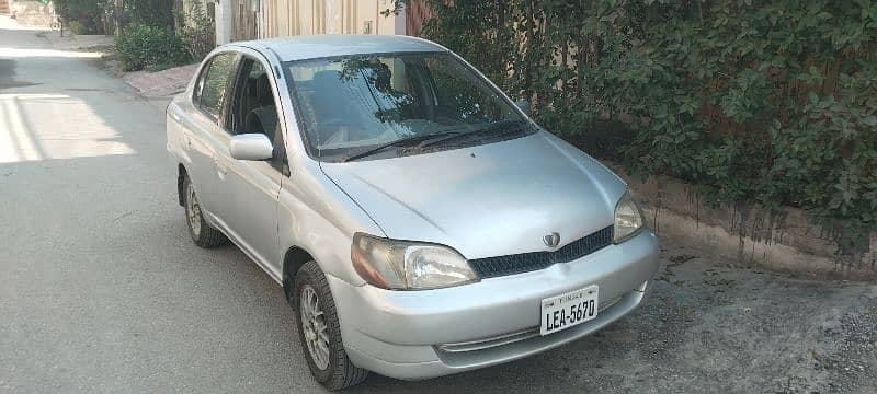 Toyota Platz 2000 0