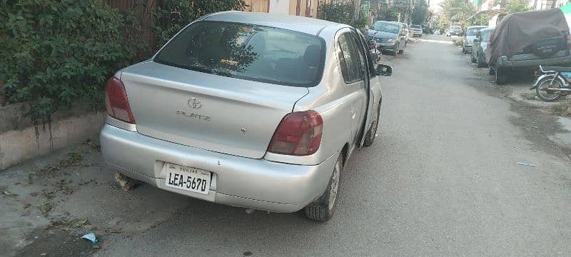 Toyota Platz 2000 5