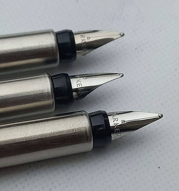 Parker Vector fountain pens. 9