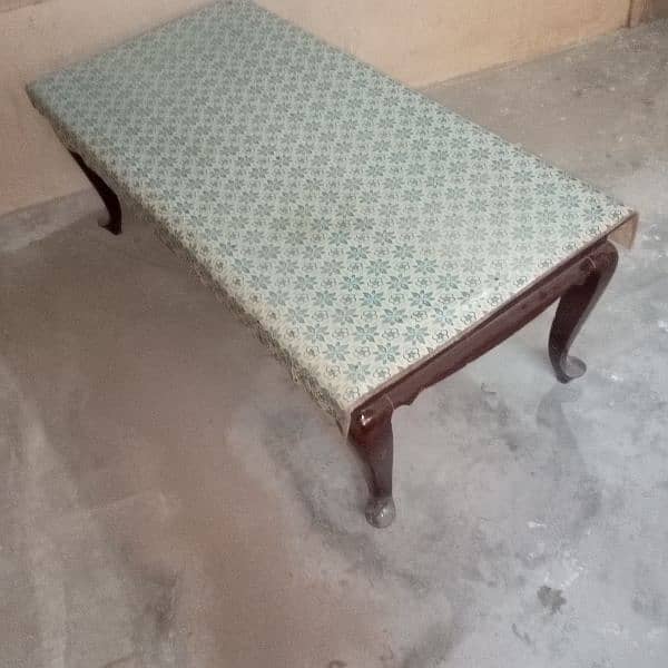 Wooden table good useable anywhere price negotiable 1