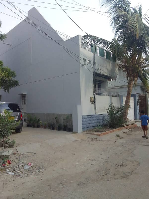 Urgent Sale House One Unit 120 Sq Yards Corner West Open Extra Land 4 Beds DD Lease Demand 1 Core 99 Lac in New Alhira City 5