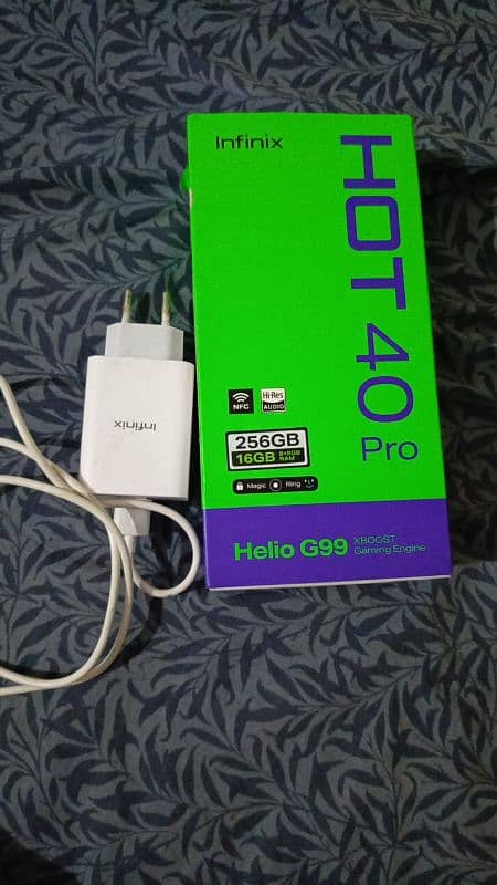 Infinix Hot 40 pro 1