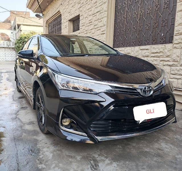 Toyota Corolla GLI 2015 1