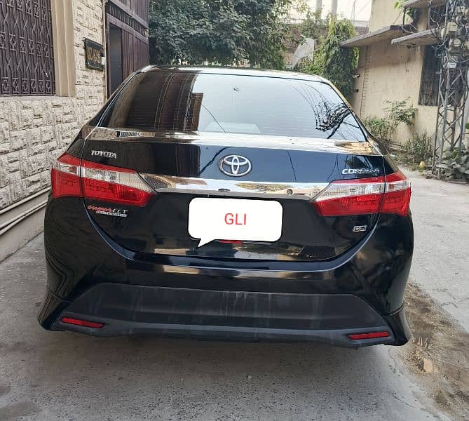 Toyota Corolla GLI 2015 4