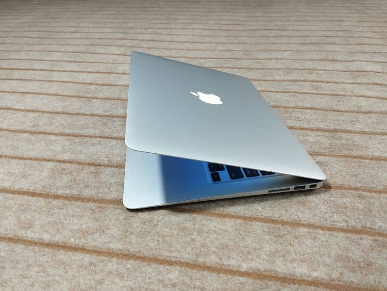 MacBook Air 2015 (13 inch) 4