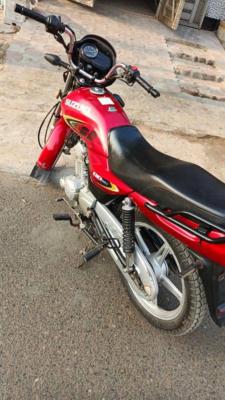 Suzuki GD 110 2