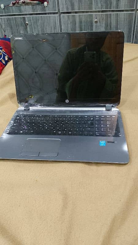 HP laptop with fingerprint 7