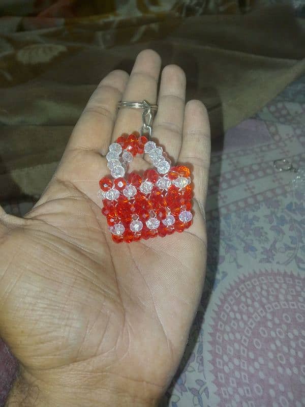 handmade crystal pearl keychain 0