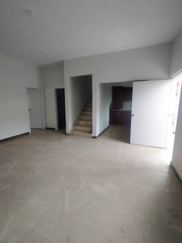 Portion Ground Floor 3 Beds DD West Open In Mehran Banglows Rent Only 45 Thousand 1