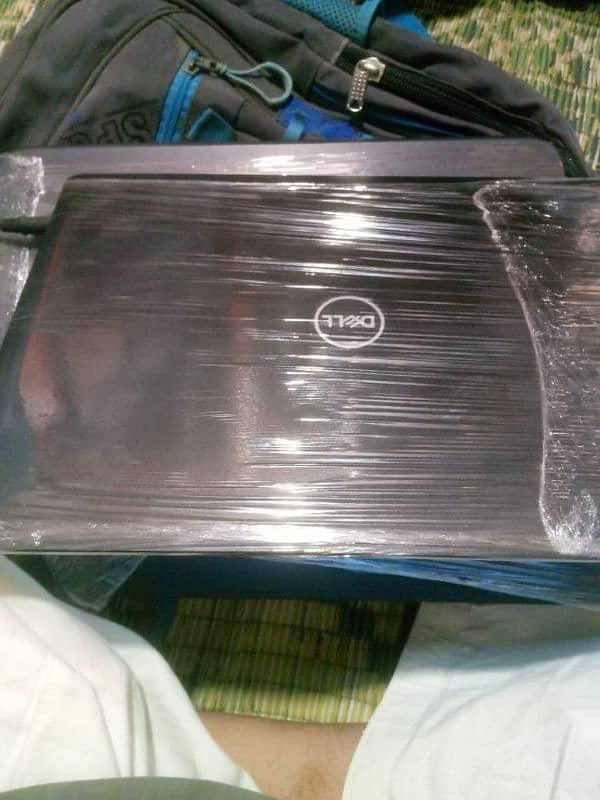 Dell Inspiron 0