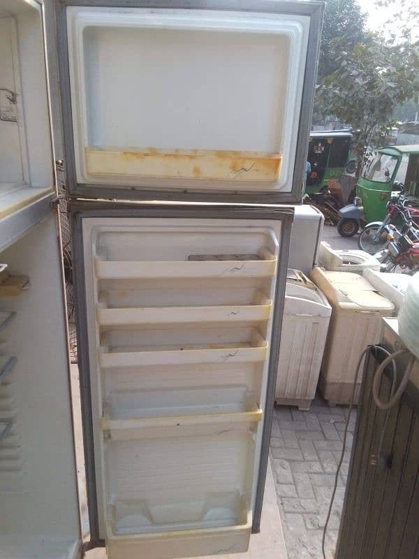 medium size Dawlance fridge 3