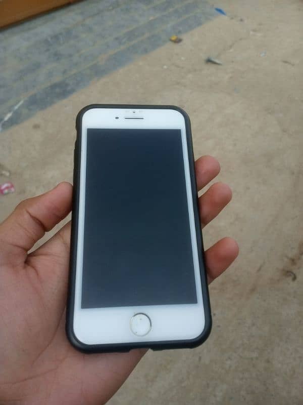 iPhone 7 good condition 2