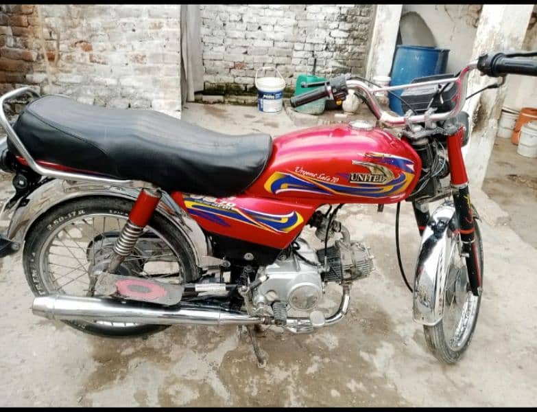 baike for sel good condition contact number 03121527602 0