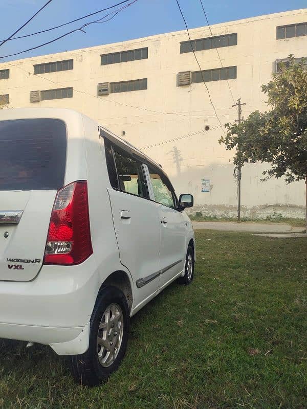 Suzuki Wagon R 2018 4