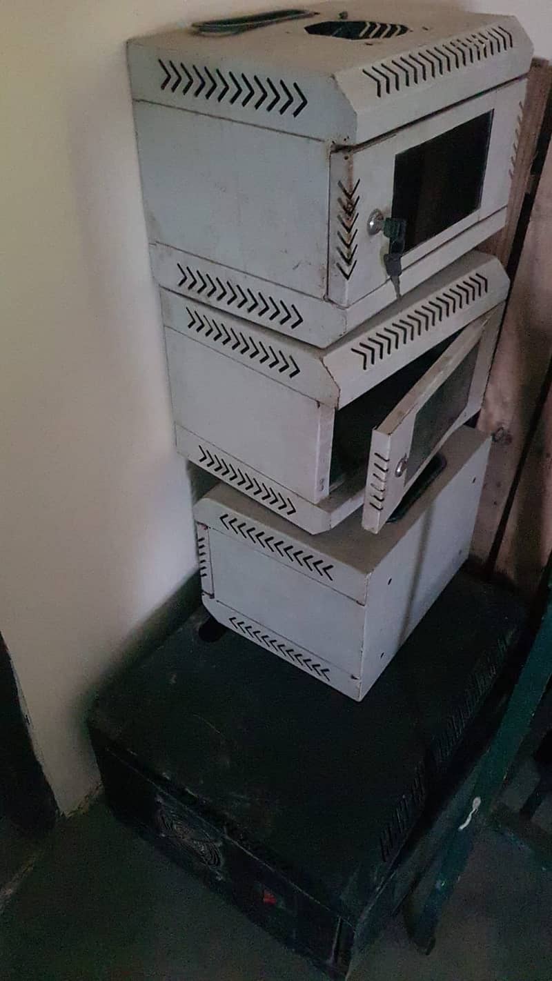 Networking Switches boxes for sale 0