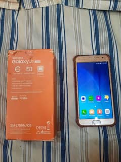 sumsung galaxy j7