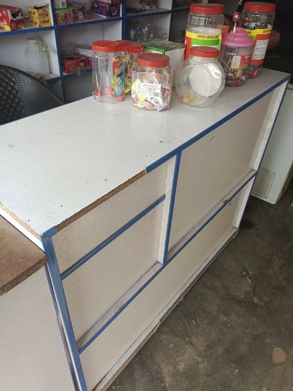 Almariya or counter for sale 3